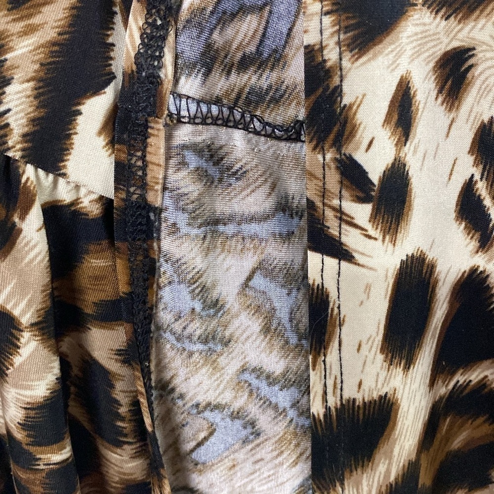 Emma Rose Leopard Print Dress size L.  3/4 bell Sleeve - Picture 6 of 7